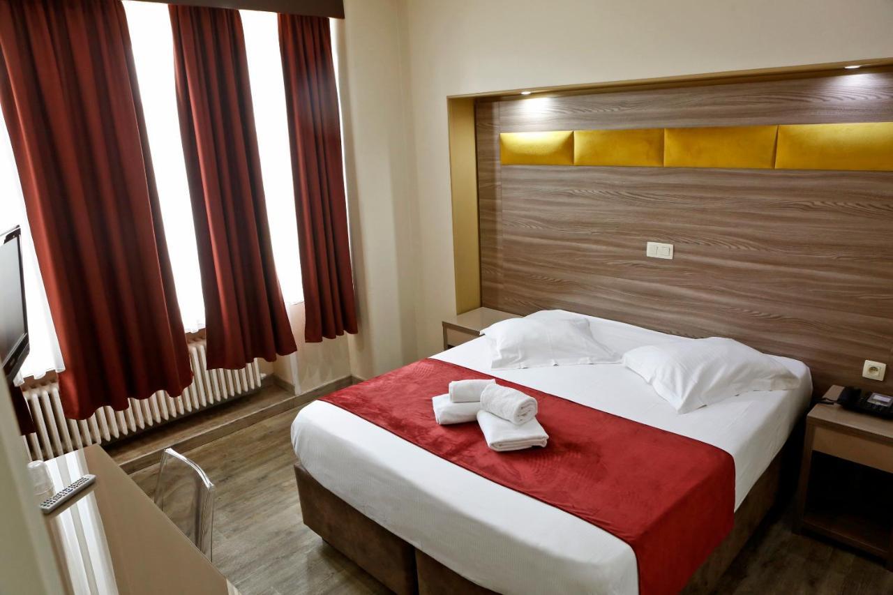 Hotel De France 3*